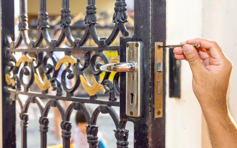 serrurier prix ouverture de porte Rueil-Malmaison